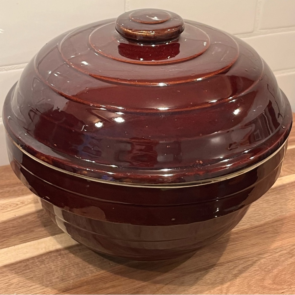 Vintage Stoneware Bowl Baking Dish with Lid USA